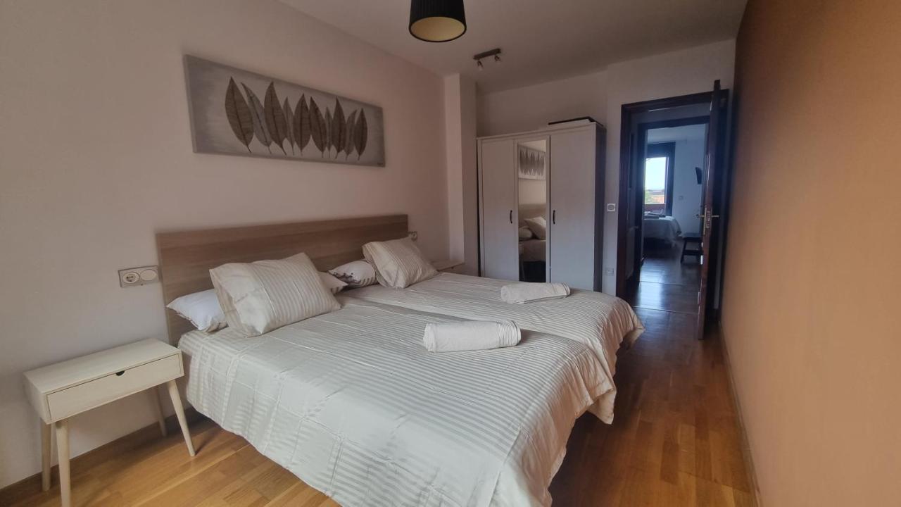 Piso Zona Hospital 6 Personas Apartman Oviedo Kültér fotó