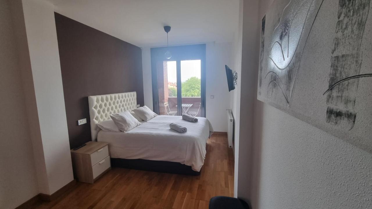 Piso Zona Hospital 6 Personas Apartman Oviedo Kültér fotó